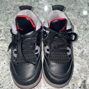 Nike Air Jordan Toddlers Size 9C  Black, Red and gray BQ7670-006